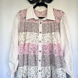 POL Floral Lace Button-Up Blouse Size Small NWOT